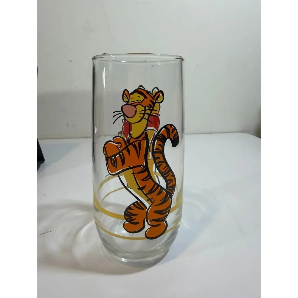 VINTAGE ANCHOR HOCKING DISNEY WINNIE THE POOH & TIGGER DRINKING GLASS